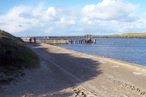 Die Hafenausfahrt - andere Seite - Hvide Sande - Dänemark Die Hafenausfahrt Richtung Nordsee - Hvide Sande - Dänemark